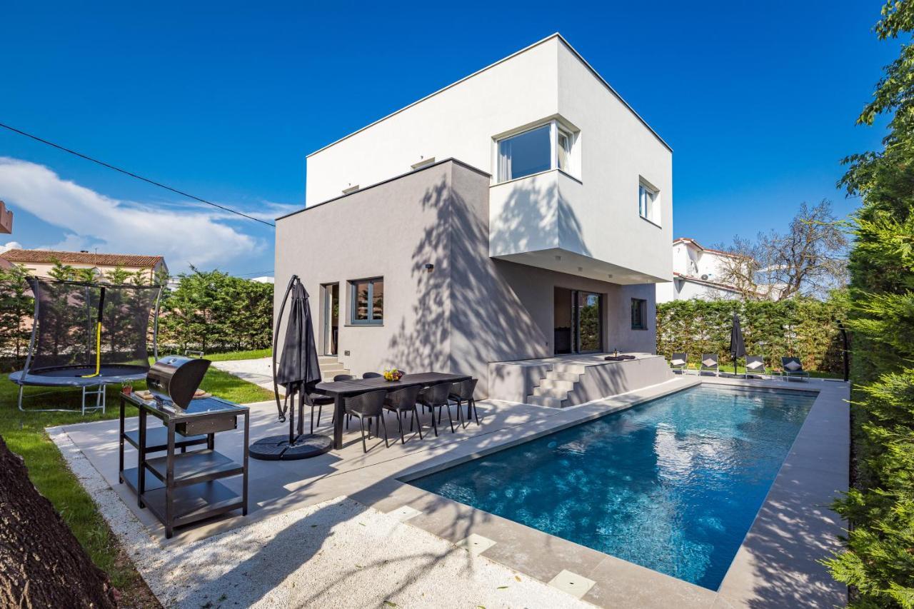Villa Aida - 4 Bedroom Luxury Villa With Large Private Pool 4K Projector And Jacuzzi Pula Dış mekan fotoğraf