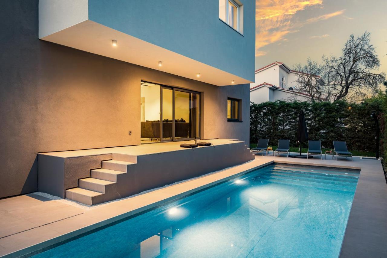 Villa Aida - 4 Bedroom Luxury Villa With Large Private Pool 4K Projector And Jacuzzi Pula Dış mekan fotoğraf